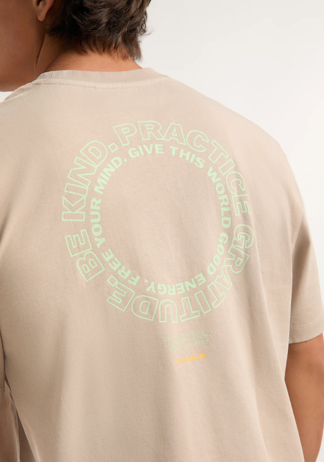 Be Kind T-Shirt Grey - Image 7